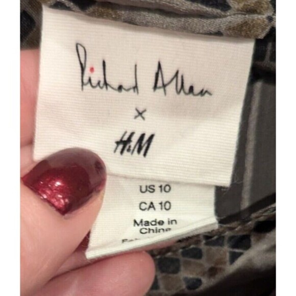 H&M x Richard Allen Olive Green Snake Print Semi-Sheer Long Sleeve Blouse SZ 10 - Picture 2 of 6